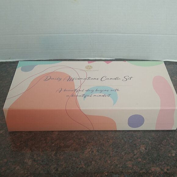 Daily Affirmations 7 Travel  Candle Set...NIB...Perfect Gift - Picture 2 of 7